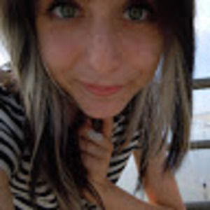 Meet your Posher, Courtney